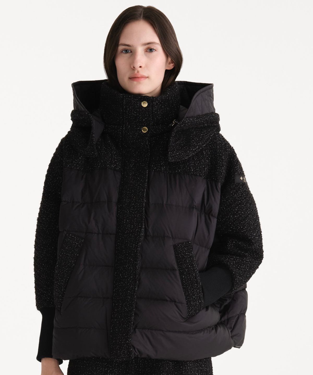 The model is 176 cm tall and is wearing a size 2 in BLACK.
