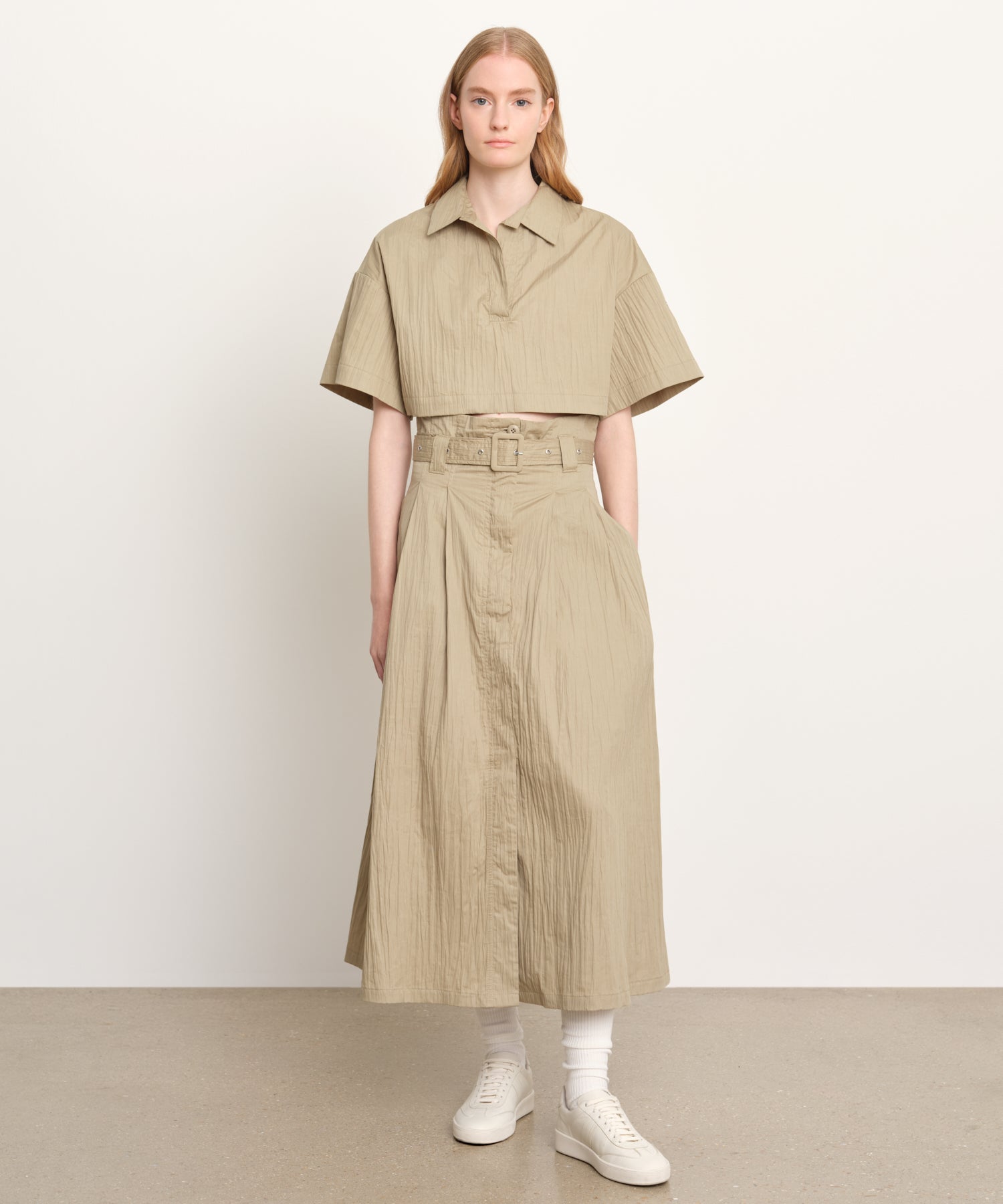 The model is 176 cm tall and is wearing a size 2 in BEIGE.