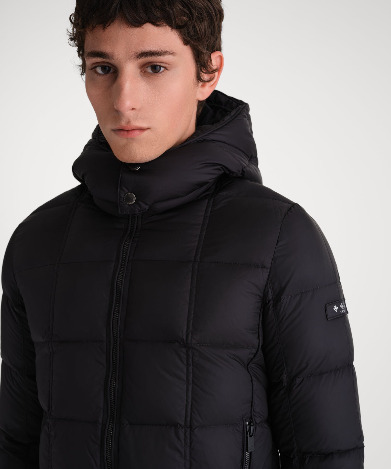 GESSO Short Down Jacket