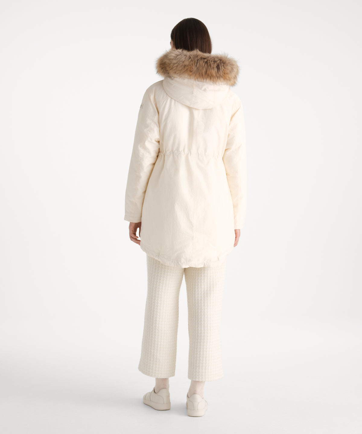 The model is 176 cm tall and is wearing a size 2 in IVORY.
