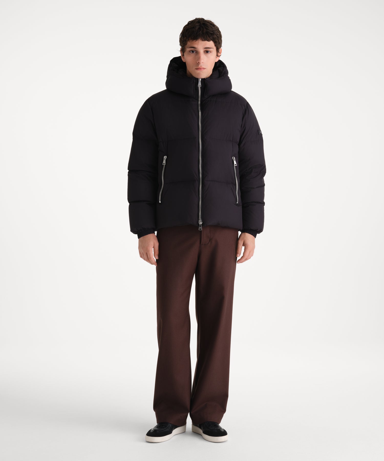 GRAMI Short Down Jacket